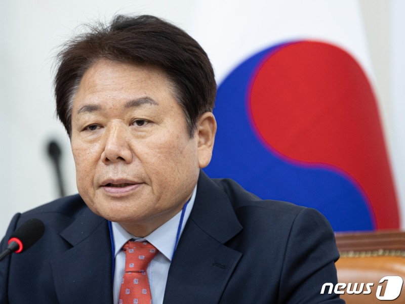 나경원캠프 공동조직총괄본부장 정양석…자문단에 김흥국·서민 | 인스티즈