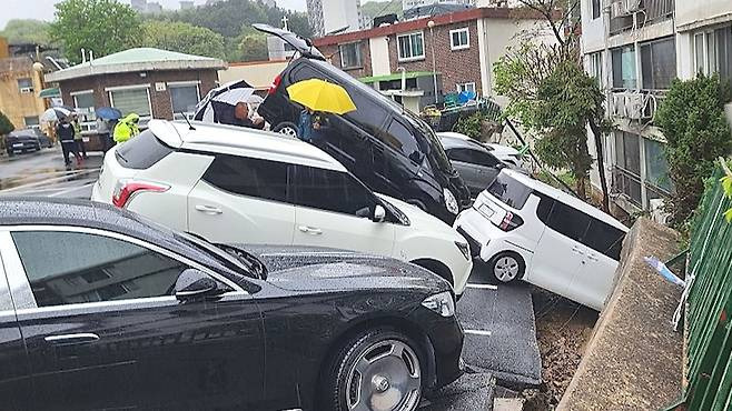 남양주 아파트 주차장 붕괴 현장.jpg | 인스티즈
