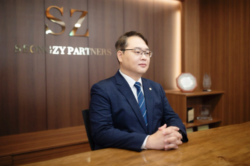 가족이라는 이름 아래 감춰진 범죄, 친족 성폭행 피해자는 여전히 침묵을 강요받는다 | 인스티즈
