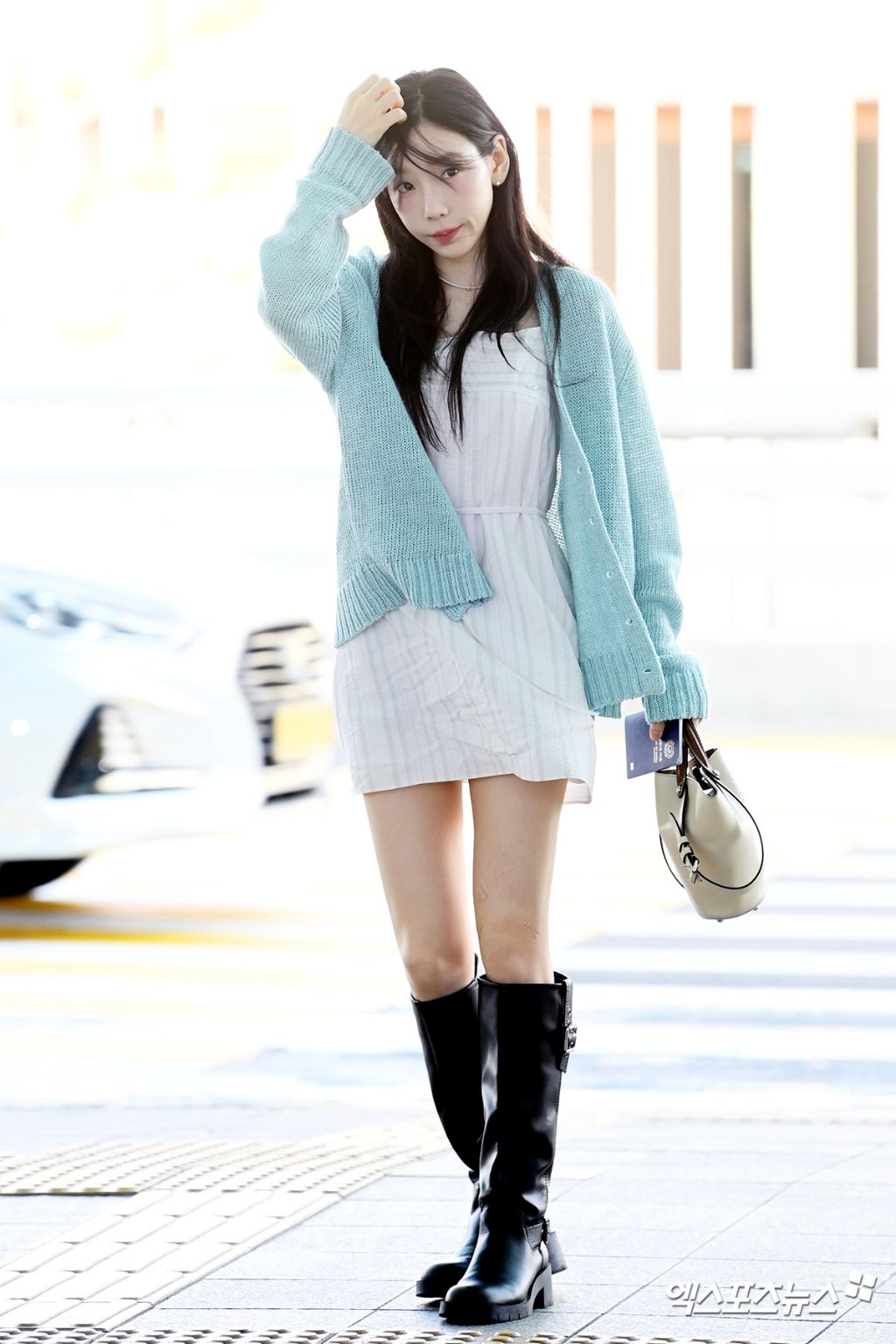 오늘자 태연 출국 사진 | 인스티즈