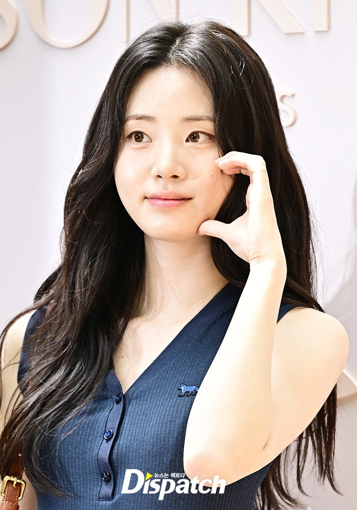 오늘자 메종 키츠네 행사에서 에스파 지젤, 조이현, 신시아.jpg | 인스티즈