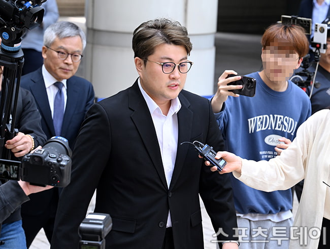 '반성문 134장' 김호중, 감형 없었다…징역 2년 6개월 원심 유지 [ST현장] | 인스티즈