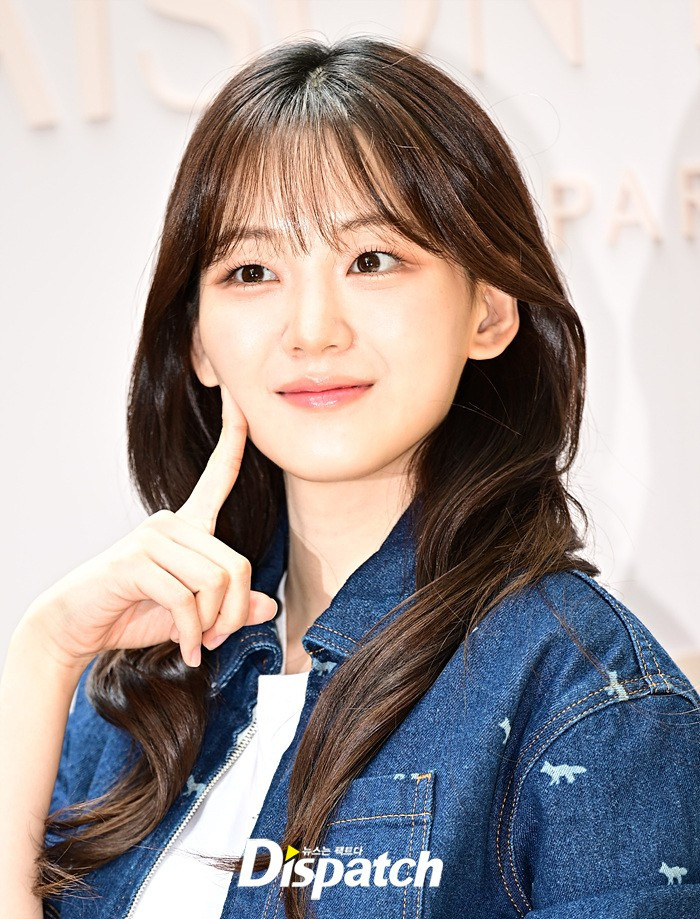 오늘자 메종 키츠네 행사에서 에스파 지젤, 조이현, 신시아.jpg | 인스티즈