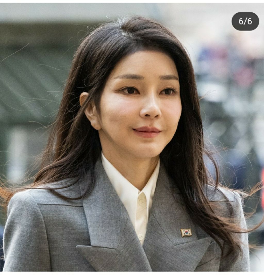 숙취 메이크업하고 정상회담 다니는 김건희 | 인스티즈