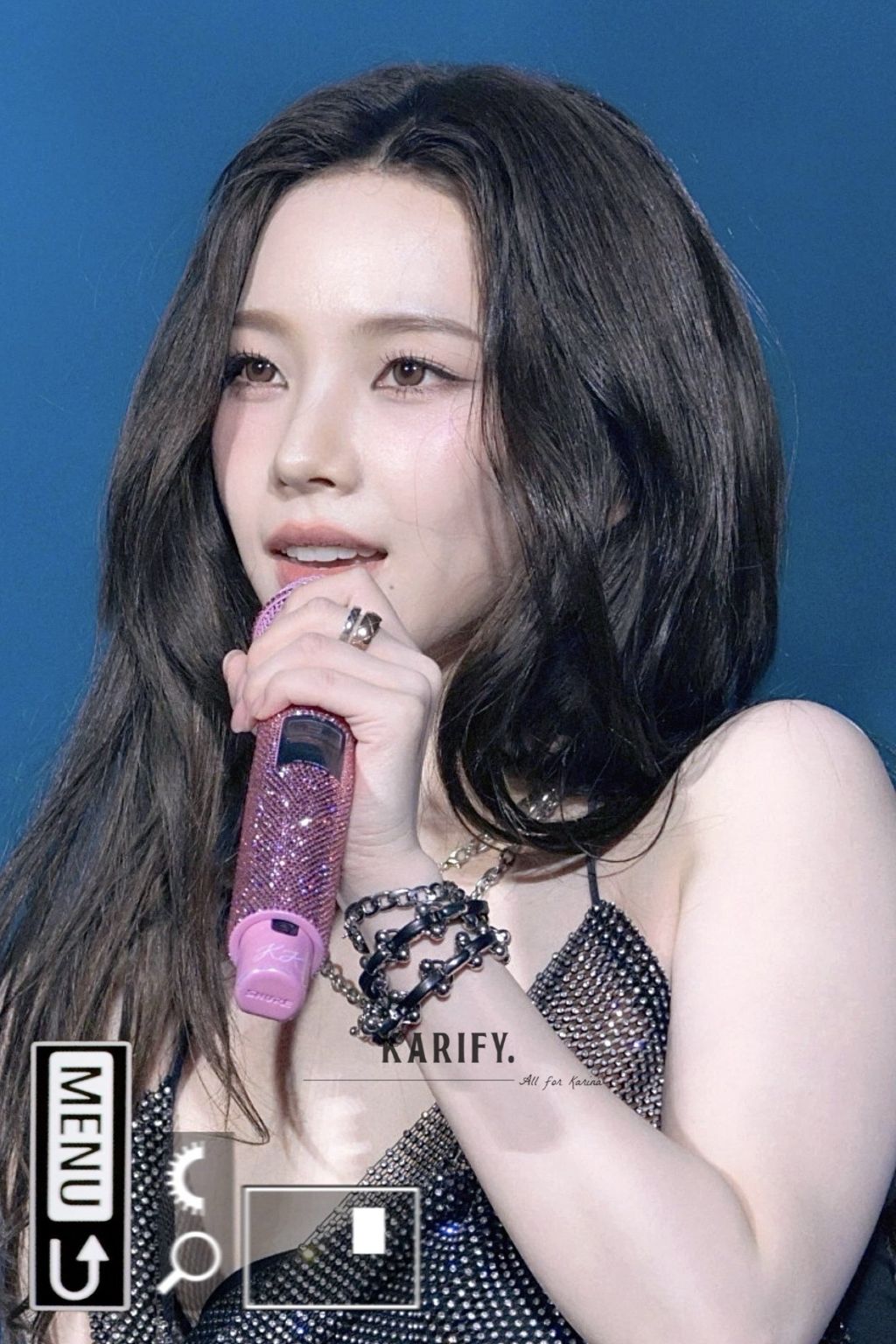 어제와 다른 분위기로 반응 좋은 오늘자 카리나 | 인스티즈