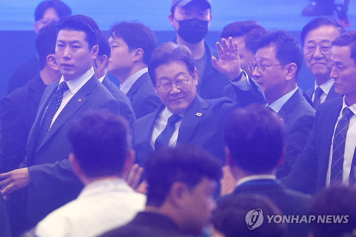 [1보] 이재명, 역대 최고득표율로 민주당 대선 후보 선출 | 인스티즈