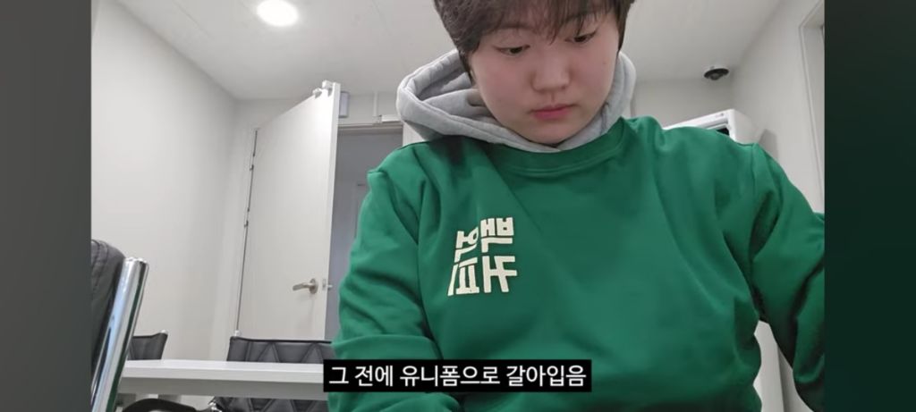히키에서 알바N번 짤려도보고 카페알바 잘해보려고 내돈내산 라떼아트 배우러갔다가 본사에 초대받은 유투버 | 인스티즈