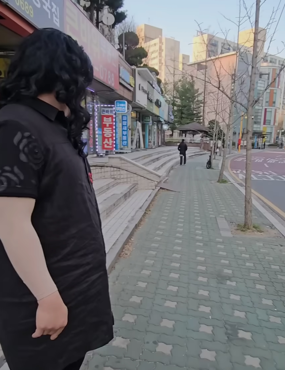 진짜 키크고 덩치큰 남자로 태어나고싶다. 술취해서 길가는 여자한테 욕하던 갈배가 | 인스티즈