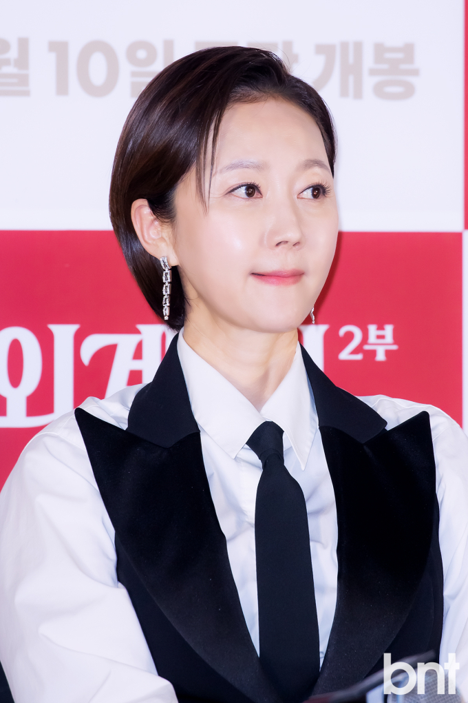 개인적으로 좋아하는 여배우들의 넥타이 패션.jpg | 인스티즈