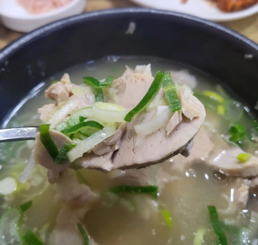 부산 현지인들이 가는 국밥집 타래.twt | 인스티즈