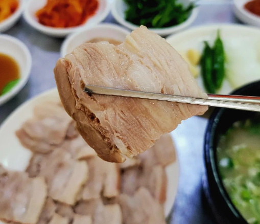 부산 현지인들이 가는 국밥집 타래.twt | 인스티즈