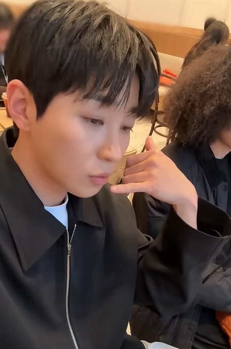  김종민 결혼식에서 단체로 낮술 한듯한 1박2일 멤버들...jpg1