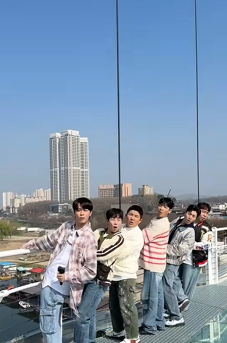 김종민 결혼식에서 단체로 낮술 한듯한 1박2일 멤버들...jpg | 인스티즈