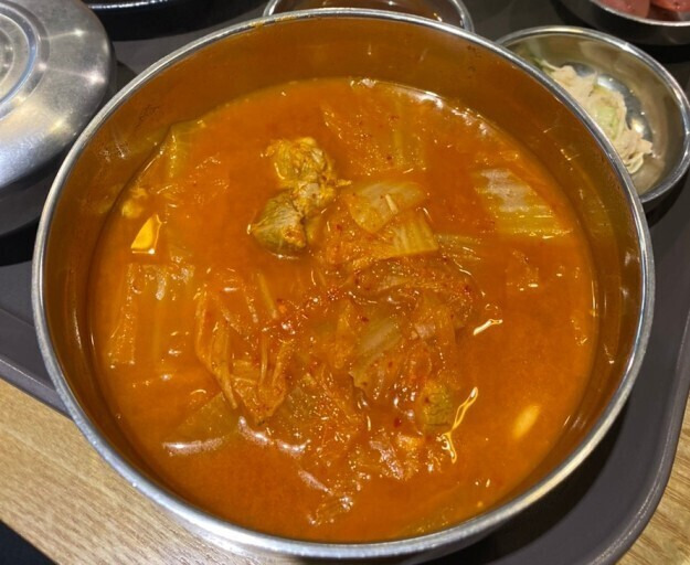  최고의 김치찌개 재료는?