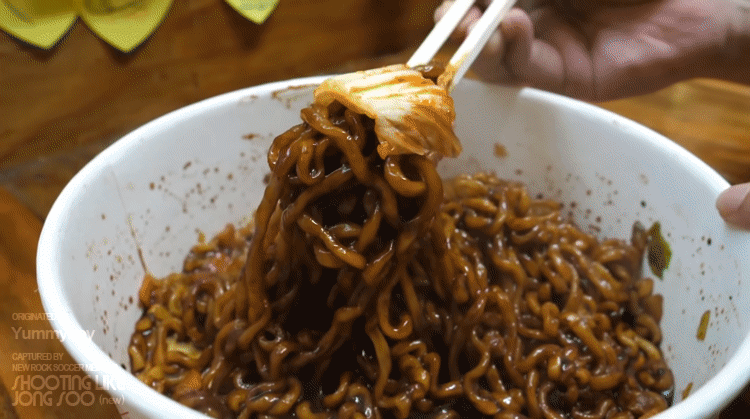 라면 드시지 마세요 체질이란게.gif | 인스티즈
