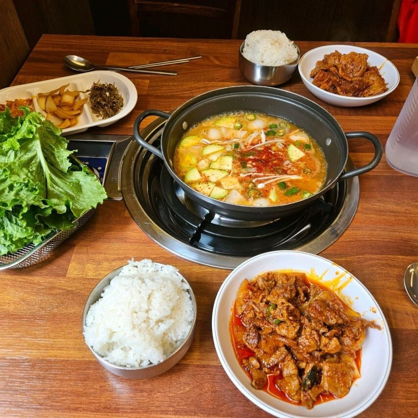 만원짜리 된장찌개 메뉴 하나만 파는 식당 | 인스티즈