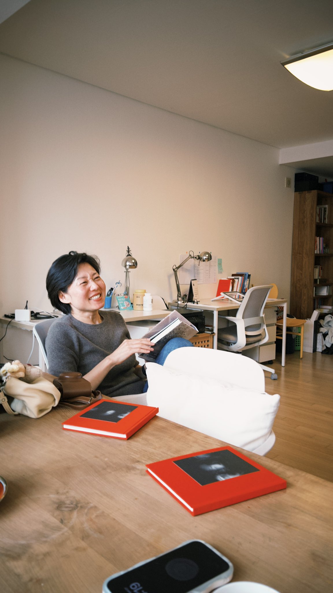 만나면 각자 뛰어난 문화적 소양을 자랑할 것만 같은 느좋 짱멋 여성들의 모임.jpg | 인스티즈