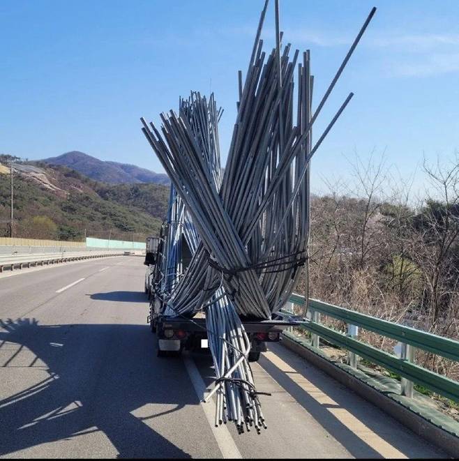 단속에 걸린 과적차량 | 인스티즈