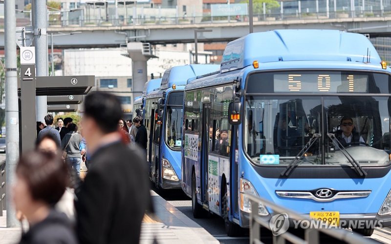 오늘 오후 5시 서울버스 노사 최후 협상...결렬 시 30일 파업 | 인스티즈