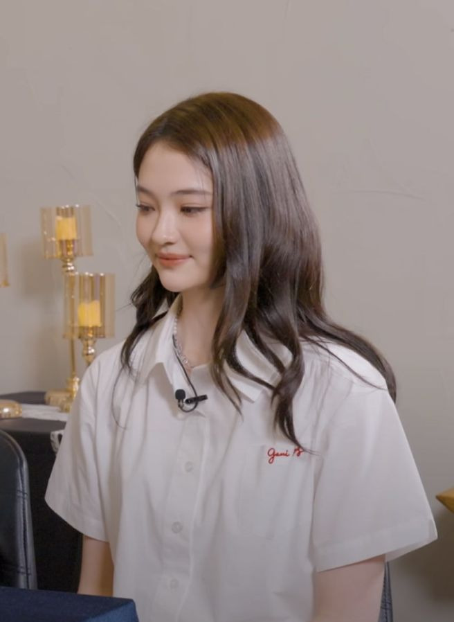 어린시절이랑 외모 비교 많이당해서 스트레스 인것 같은 여돌 | 인스티즈