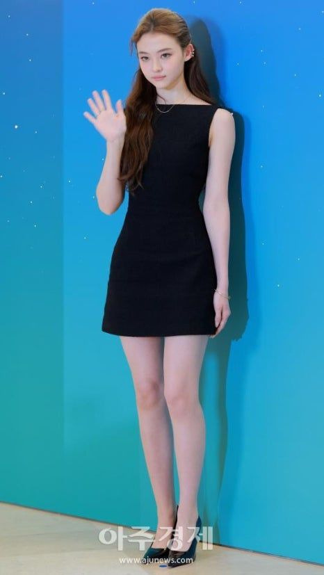 어린시절이랑 외모 비교 많이당해서 스트레스 인것 같은 여돌 | 인스티즈