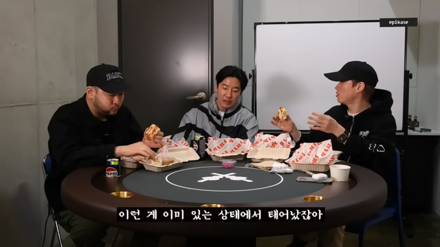 폰 없던 시절에는 연락은 어떻게 하고, 약속은 어떻게 잡았어요? | 인스티즈