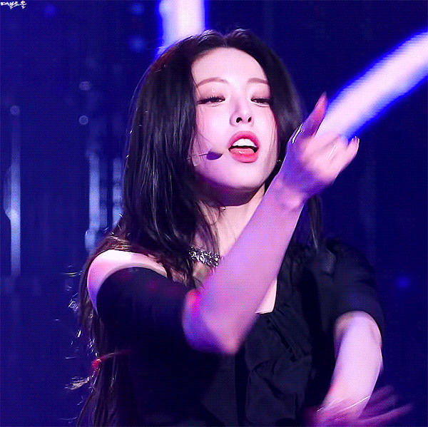 있지 유나.GIF | 인스티즈