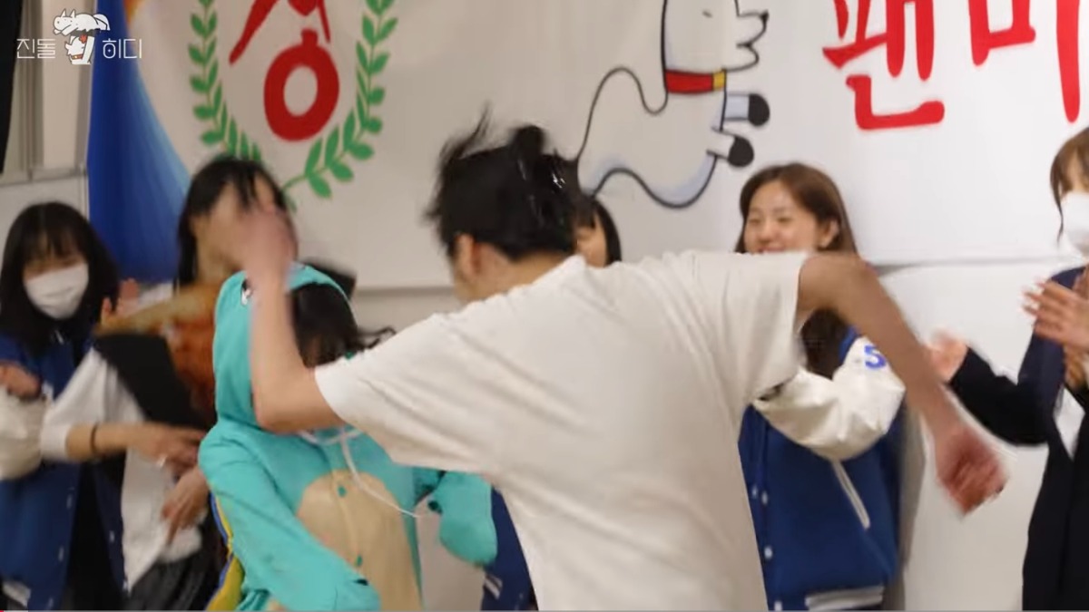 내향인들은 영상만 봐도 쓰러진다는 세상에 하나밖에 없어야할 3진돌 팬미팅 | 인스티즈
