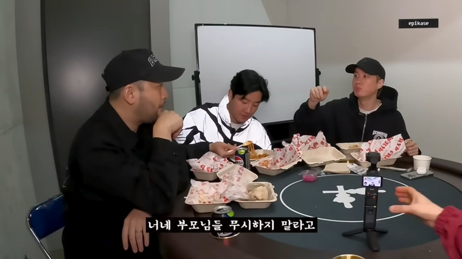 폰 없던 시절에는 연락은 어떻게 하고, 약속은 어떻게 잡았어요? | 인스티즈