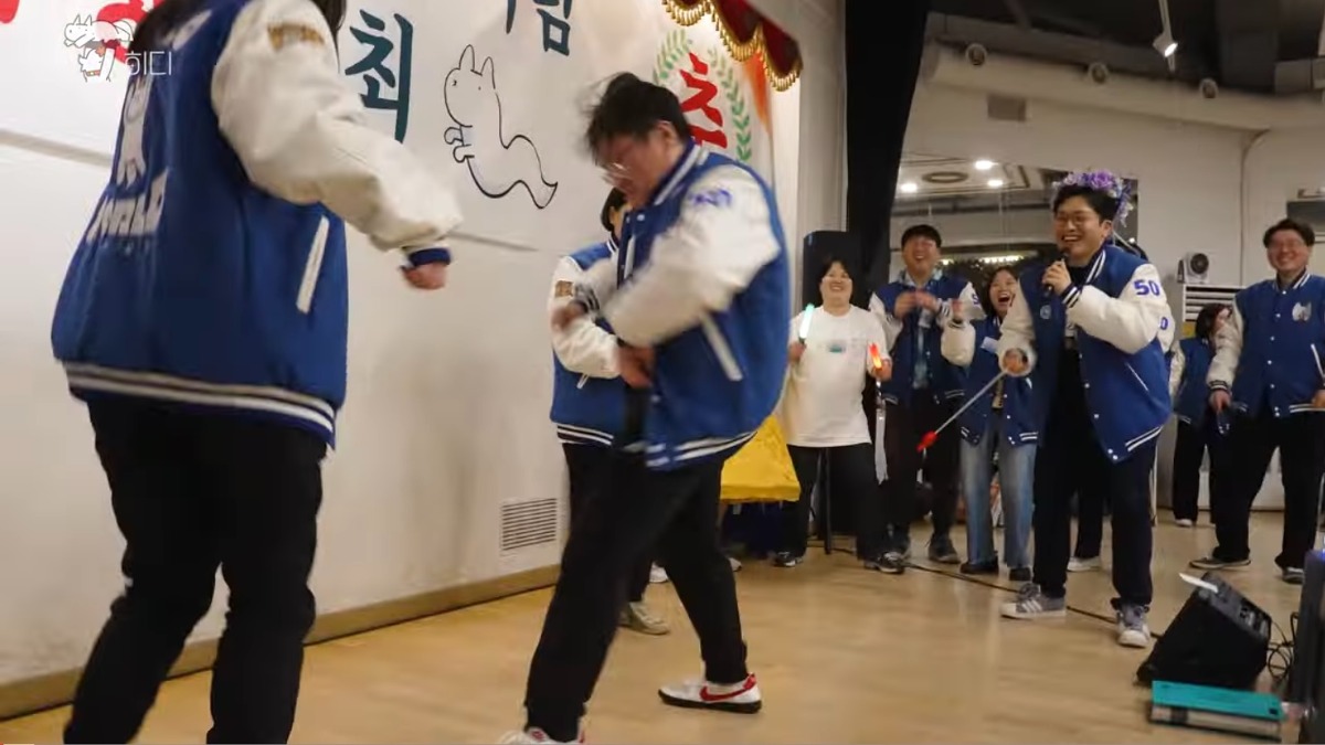 내향인들은 영상만 봐도 쓰러진다는 세상에 하나밖에 없어야할 3진돌 팬미팅 | 인스티즈