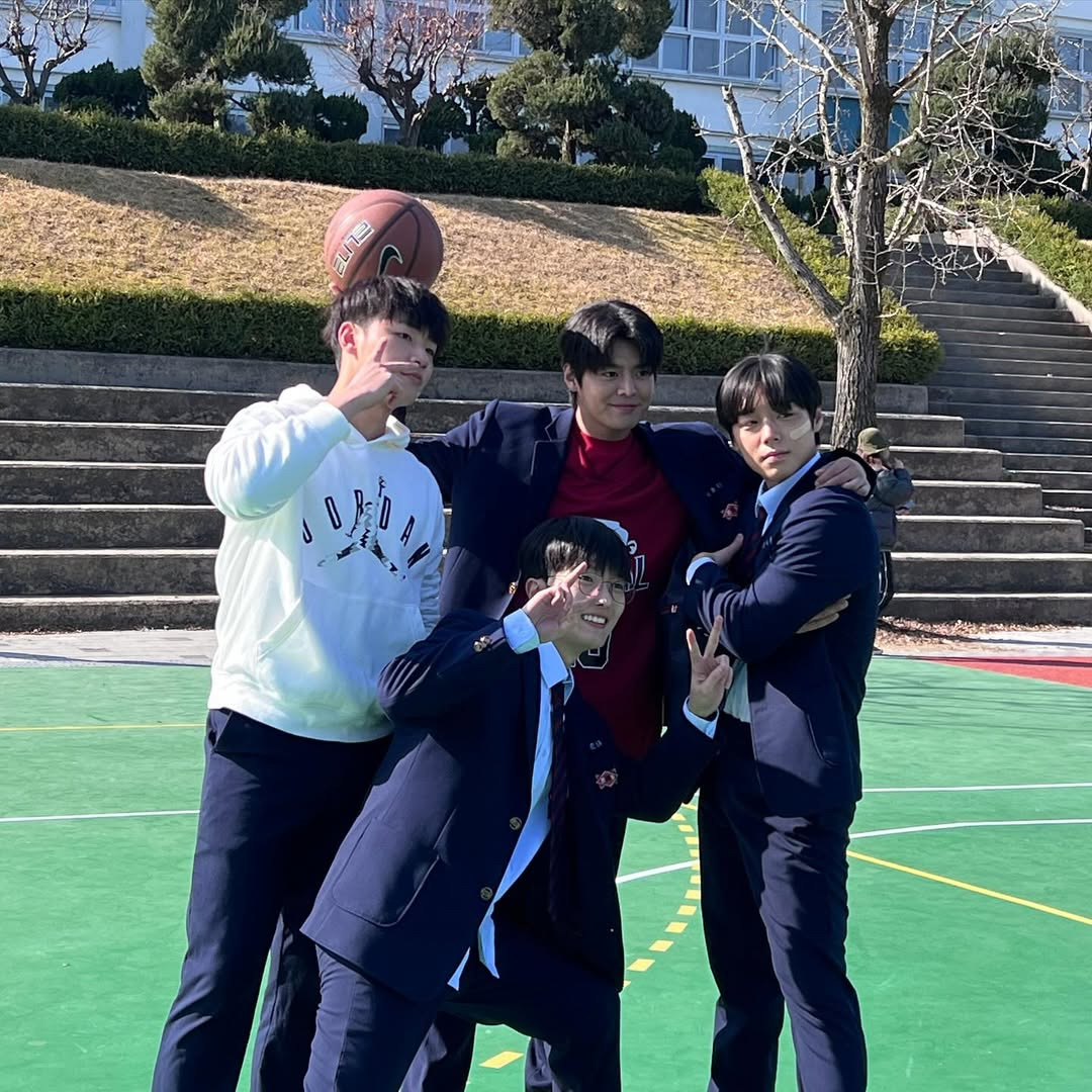 본편보다 더 고딩같다는 약한영웅2 비하인드컷 모음 | 인스티즈