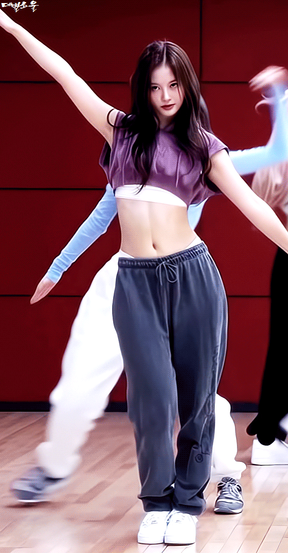  연습중인 엔믹스 설윤.GIF