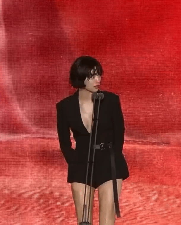 오늘 백상을 뒤집어 놓은 배우 나나 인스타 . jpgif | 인스티즈