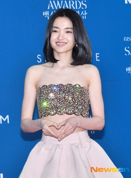  백상예술대상 레드카펫 김태리
