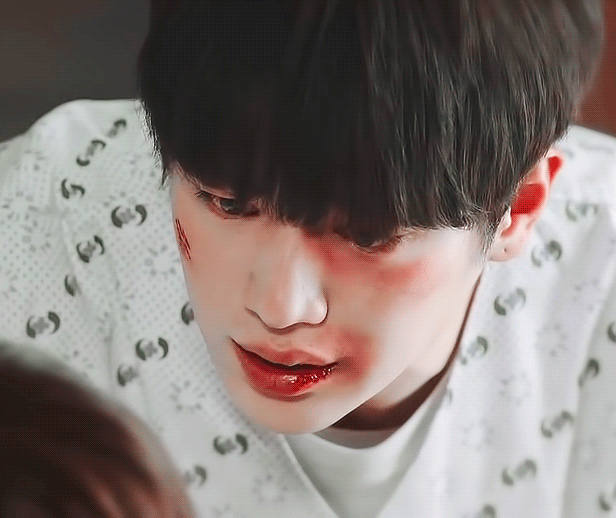 듣는 사람들마다 은근 갈린다는 우즈-Drowning 속 최애 가사.gif | 인스티즈