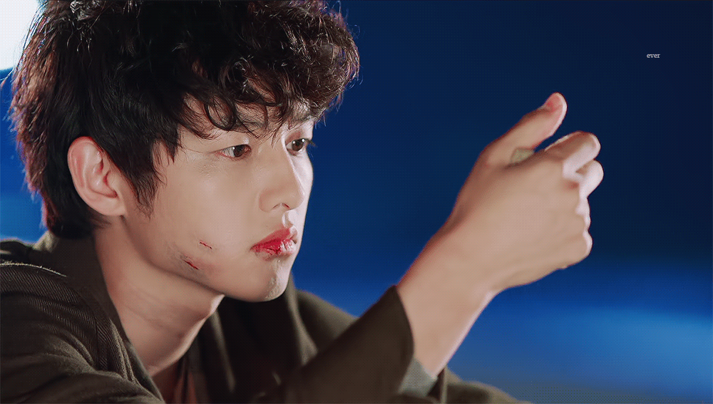 듣는 사람들마다 은근 갈린다는 우즈-Drowning 속 최애 가사.gif | 인스티즈