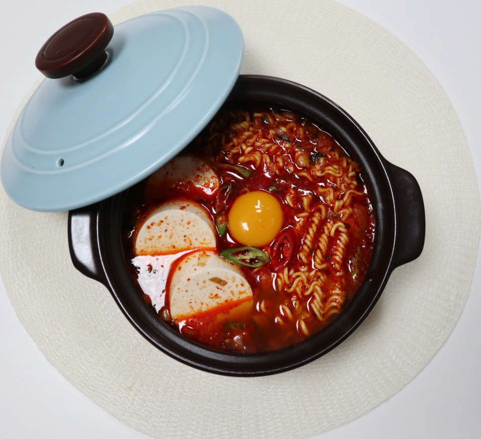 물을 적게 넣어야 맛있는 라면 | 인스티즈
