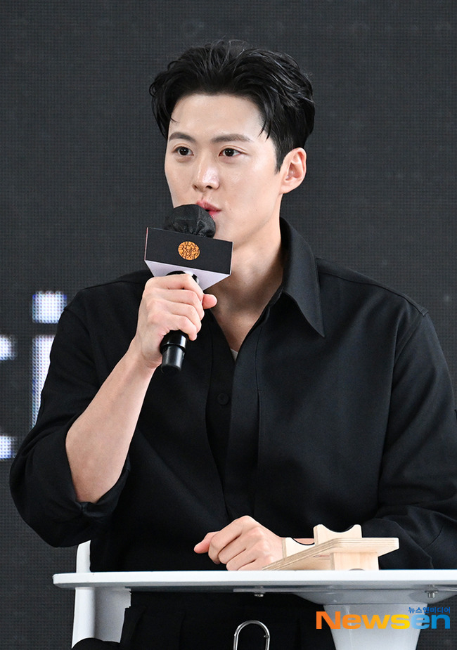 최근 쌍커풀 생긴 공명.jpg
