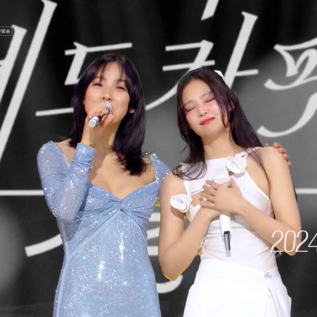  이효리 앞에서 소녀팬 된 블랙핑크 제니.twt