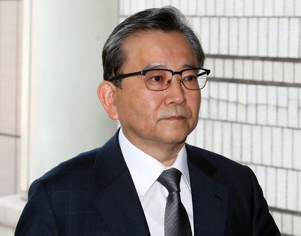 '별장 성폭력 무죄' 김학의 전 차관, 1억3천만원 형사보상 받는다 | 인스티즈