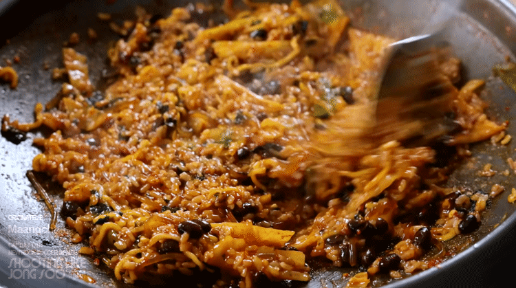 즉석 떡볶이 만들기.gif | 인스티즈