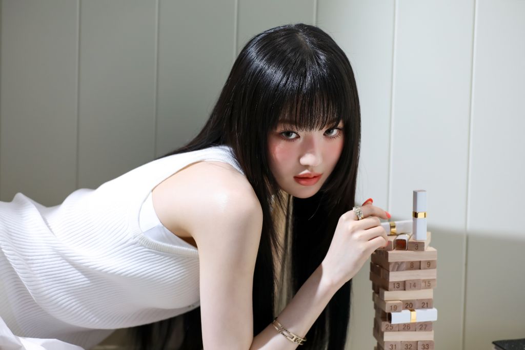 키키 마리끌레르 샤넬뷰티 화보 비하인드 사진 | 인스티즈