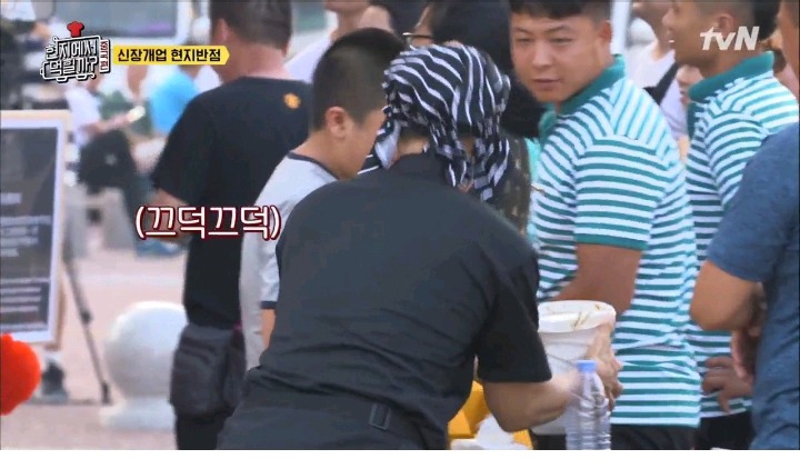 이연복셰프가 만든 짜장면 두그릇 다먹은 꼬마 아이 | 인스티즈