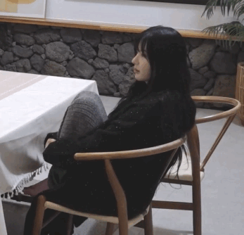 플러팅하면 플러팅인줄 모르고 플러팅 안하면 플러팅으로 오해 받는 연프 여출... | 인스티즈