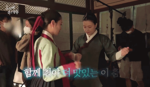 촬영장에서 분위기 잘 띄운다고 평이 좋은 배우 | 인스티즈