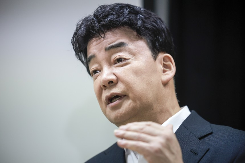  계속된 &apos;백종원 논란&apos;에도…예산군 홍보대사 해촉 계획 없어”