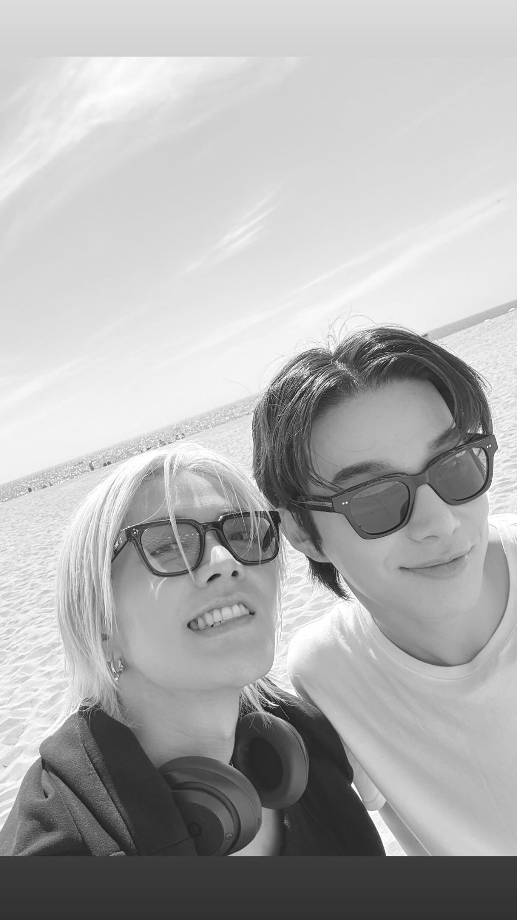 LA에서 서로 사진 찍어서 올려준 NCT 127 유타 정우 | 인스티즈