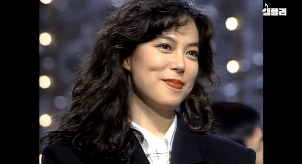  최근에 MBC에서 유튜브에 올린 29살 최화정.gif