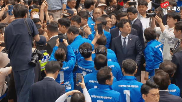 대구 동성로 유세에 도착한 이재명 대통령 후보 | 인스티즈