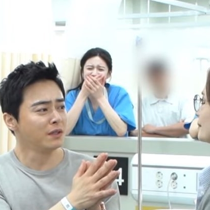 조정석 전미도 연기 시청자처럼 보고있는 고윤정.X | 인스티즈